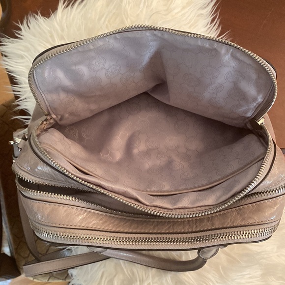 Leather Michael Kors purse! - Picture 6 of 6